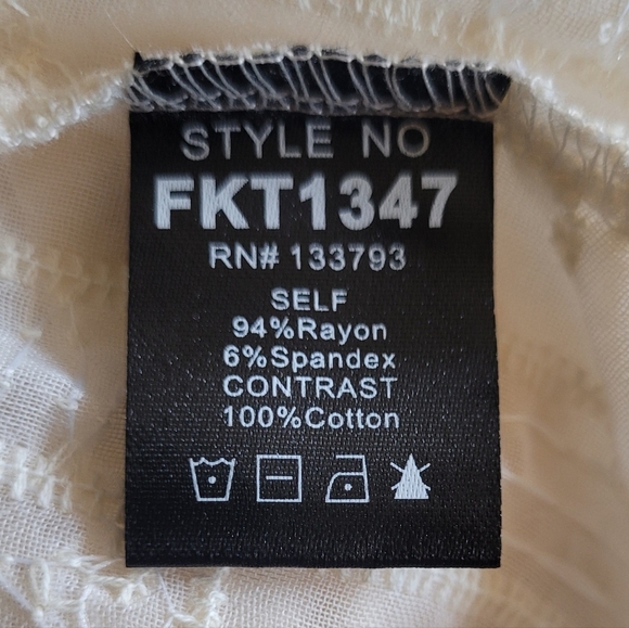 POL Cream/Light Pink Loose Fit Long Sleeve Button Up. Size S. NWOT - Picture 9 of 10